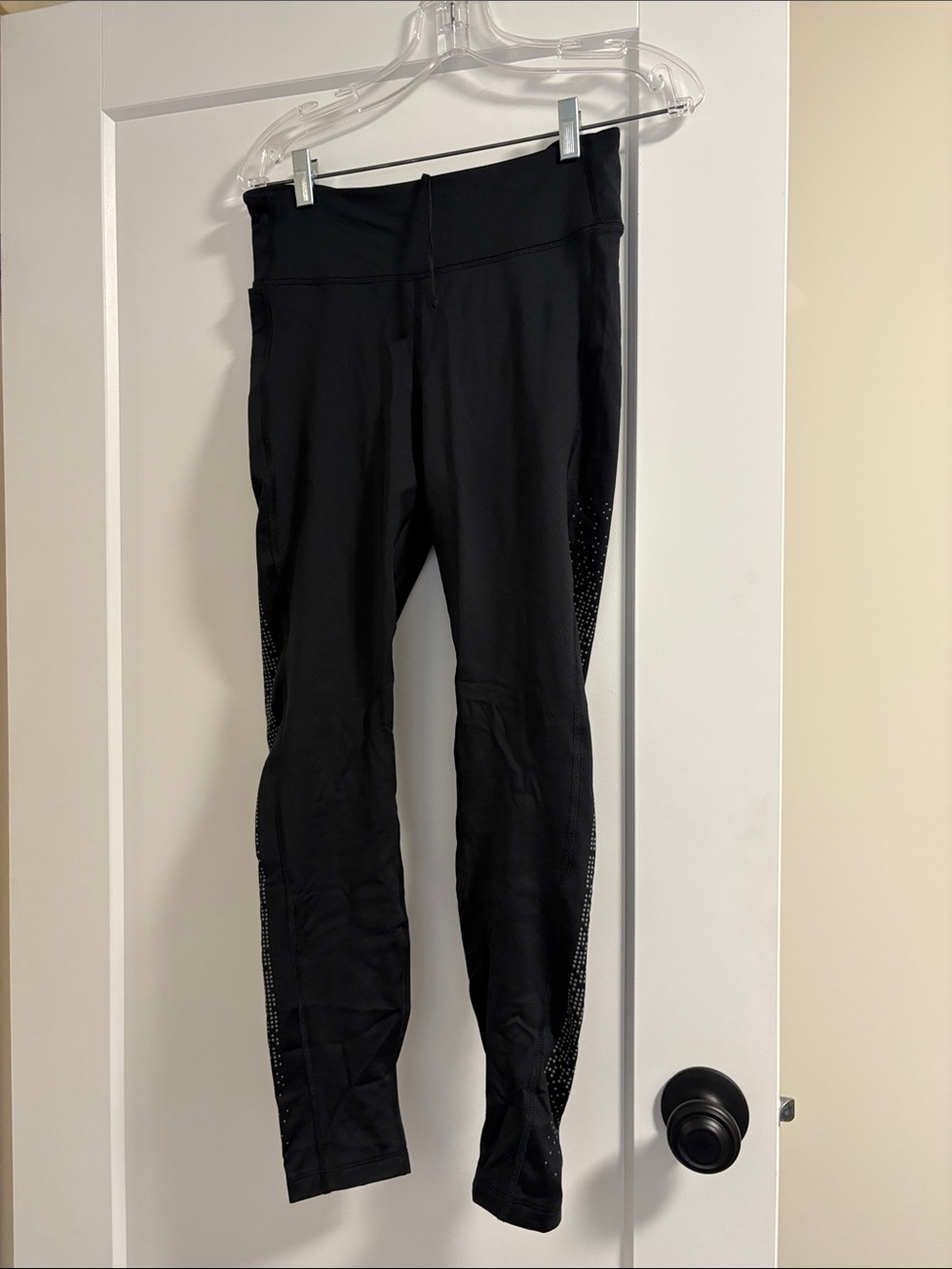 Under Armour Black Women's Performance Leggings with Side Stud Detail